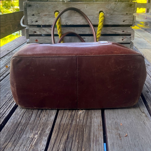 Vintage L.L. Bean Brown Leather Tote Bag – Style #0YV37 - Picture 5 of 16